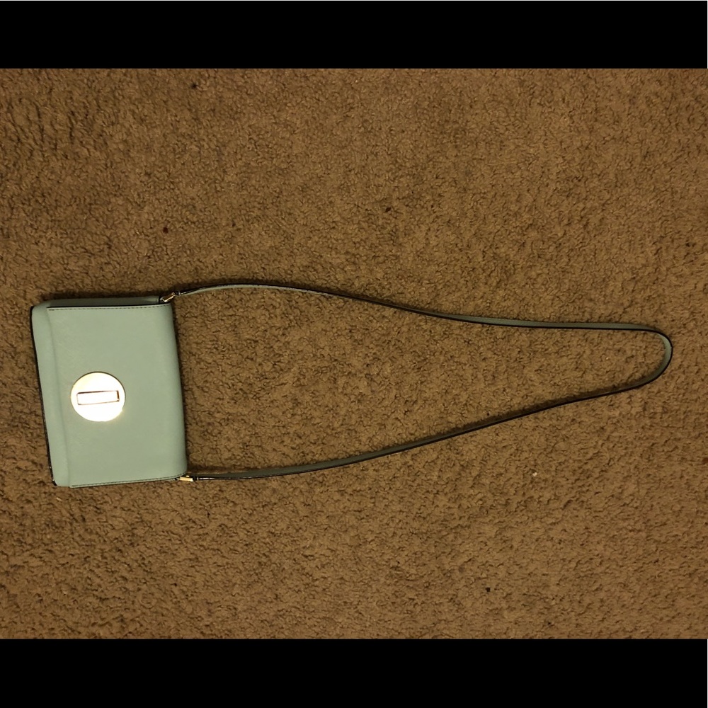 Barely used Kate Spade crossbody purse!